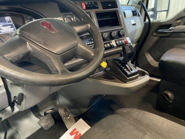 KENWORTH T680 2016 – Image 2